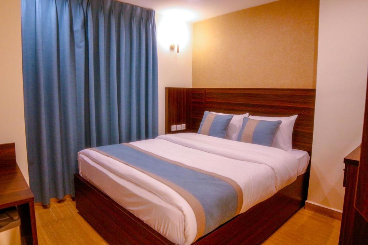 ِafnan Hotel Aqaba Eksteriør billede